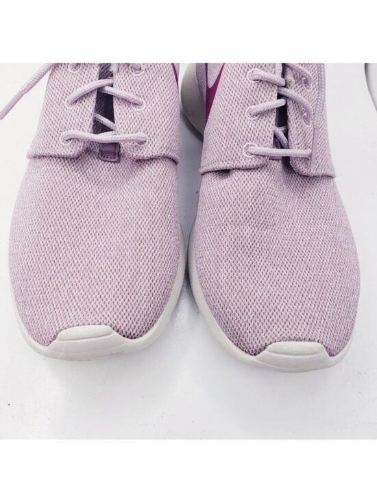 s-l400.jpg Nike Roshe Plum Chalk Purple Running Shoes Athletic Sneakers Women\'s Size 10